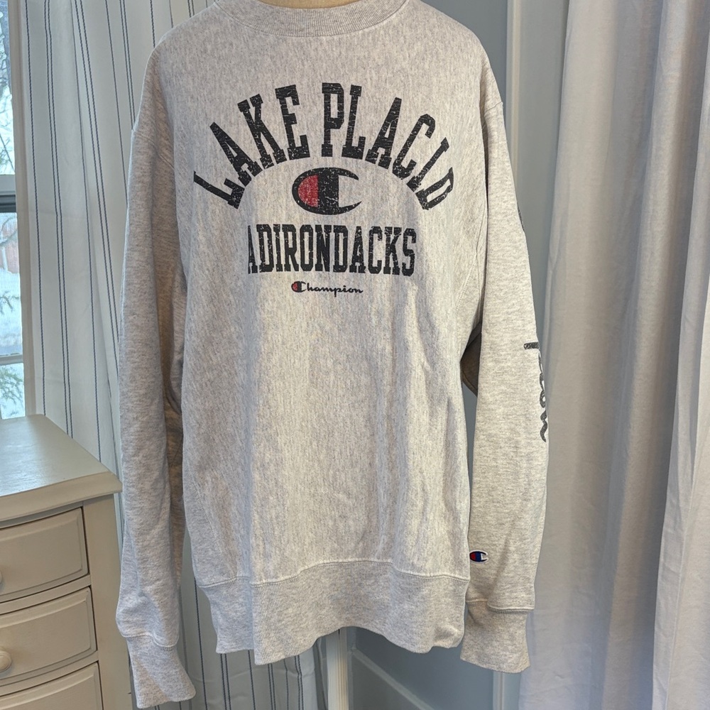 Champion Heather Gray Crewneck Sweater